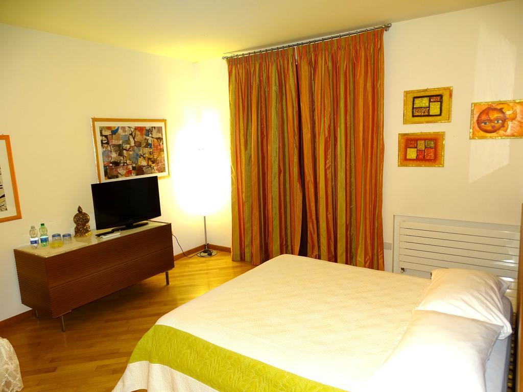 Villa Gioia Rooms Montegranaro Kültér fotó
